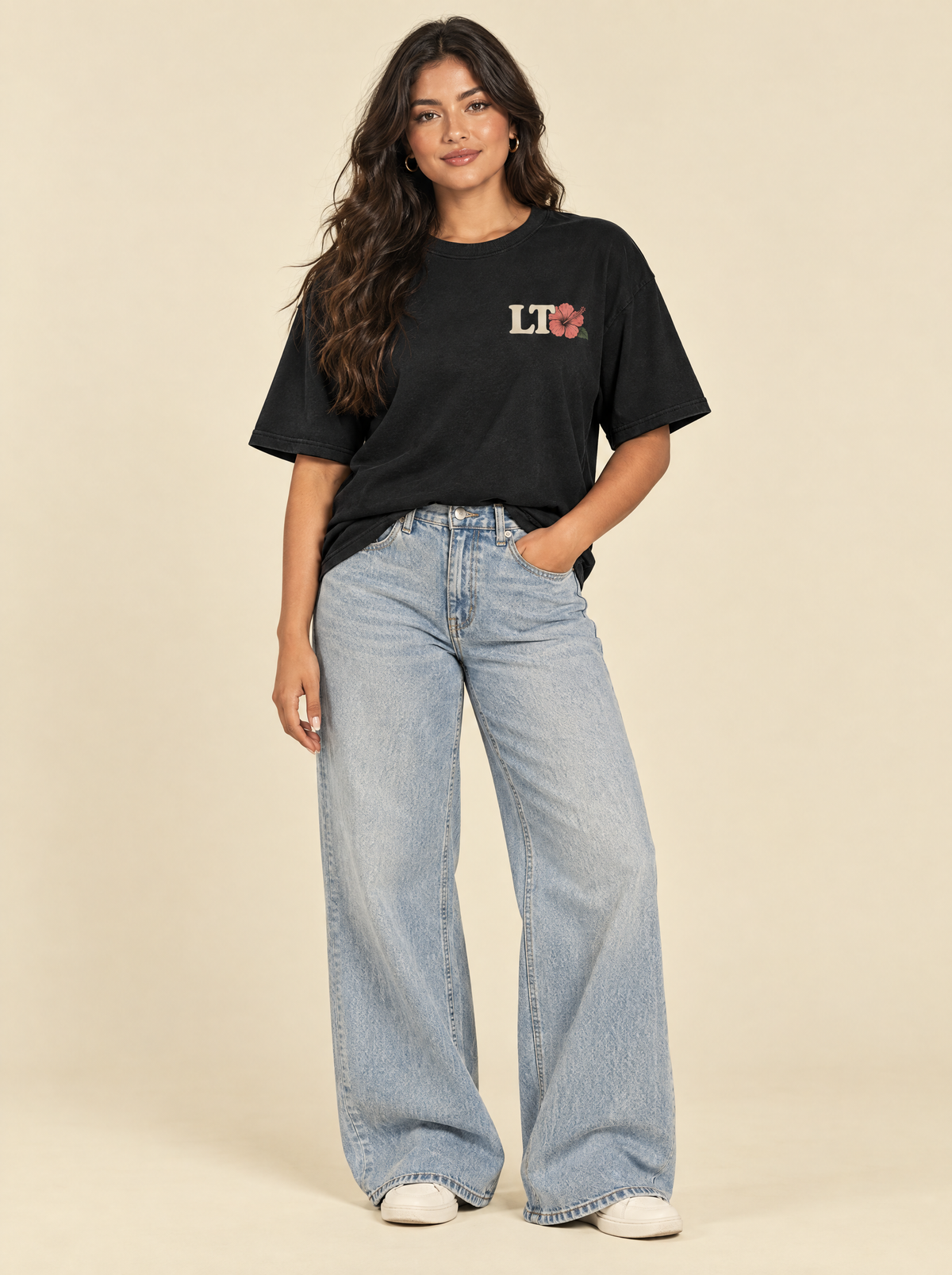 Black Beauty / F — Mari is 5'6" and wears a size S
